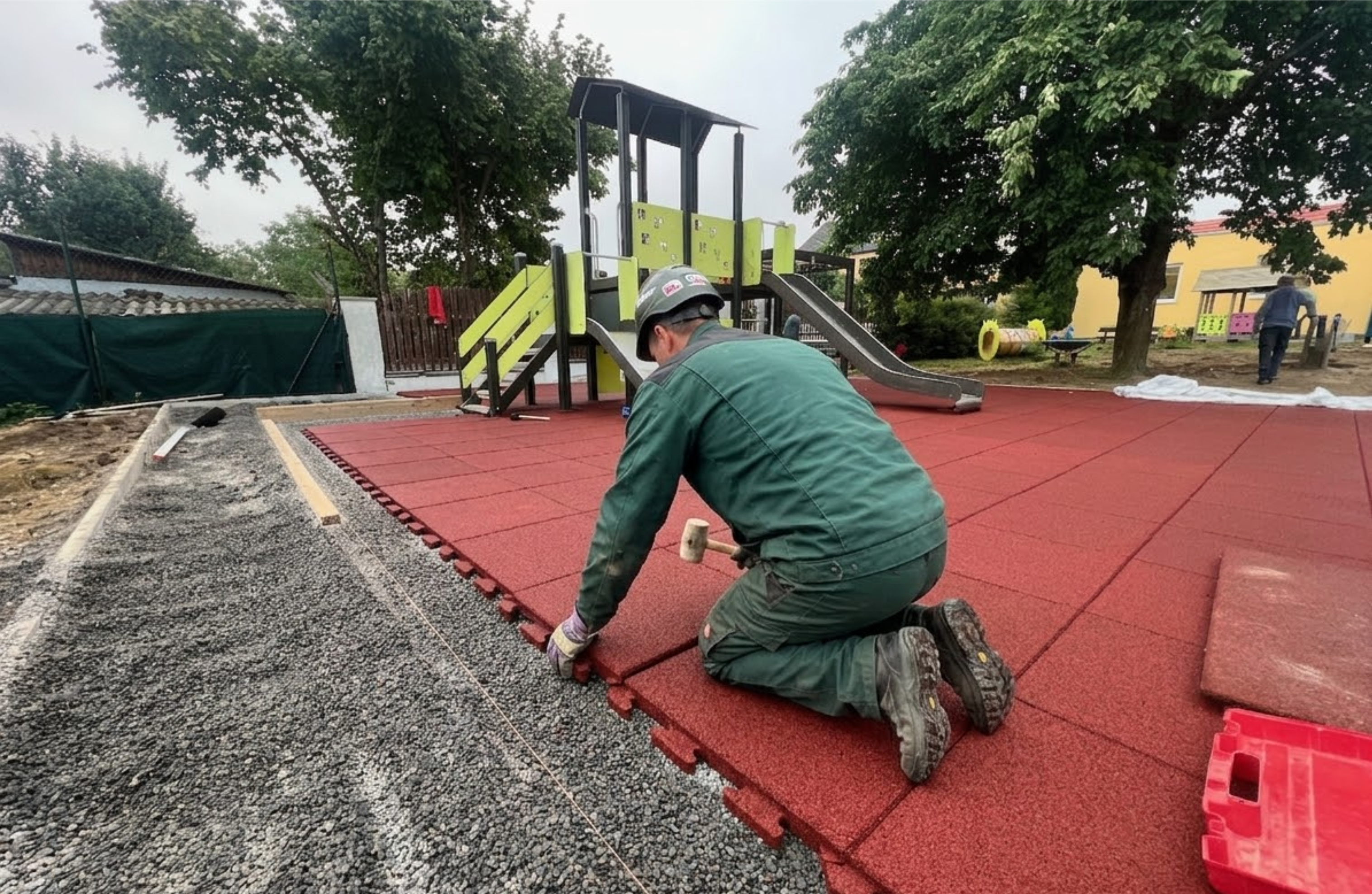 Pokládka povrchu skryté zámky 1